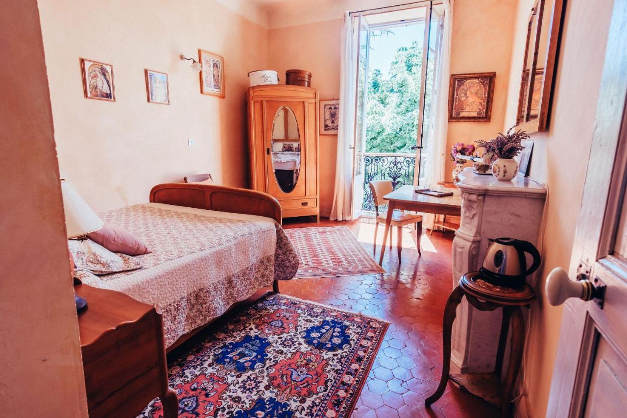Pensión En Provence- Saint Marc 4*